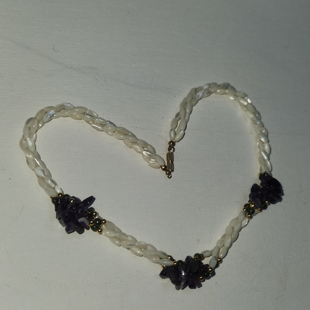 Vintage Mother of Pearl Amethyst Jade Chip Multi Strand Necklace Gold Tone Clasp - Picture 7 of 15